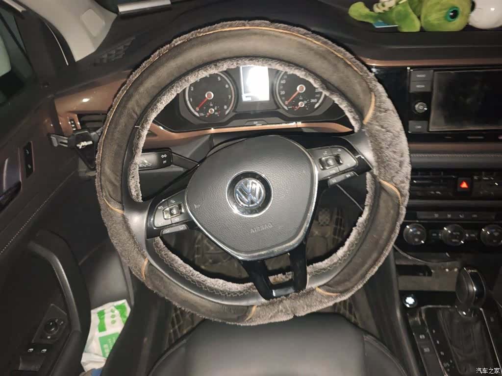 Volkswagen Tharu, 2019 11