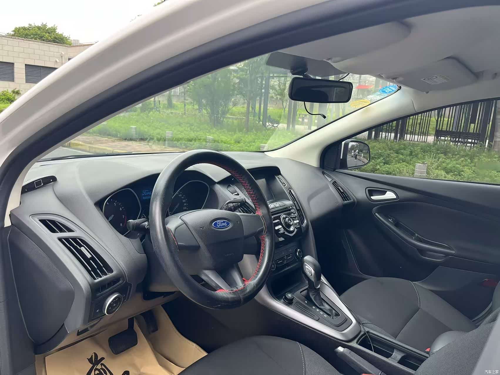 Ford Focus, 2016 10