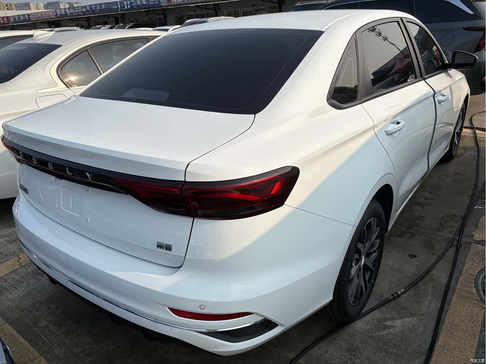 Geely Emgrand, 2025 15