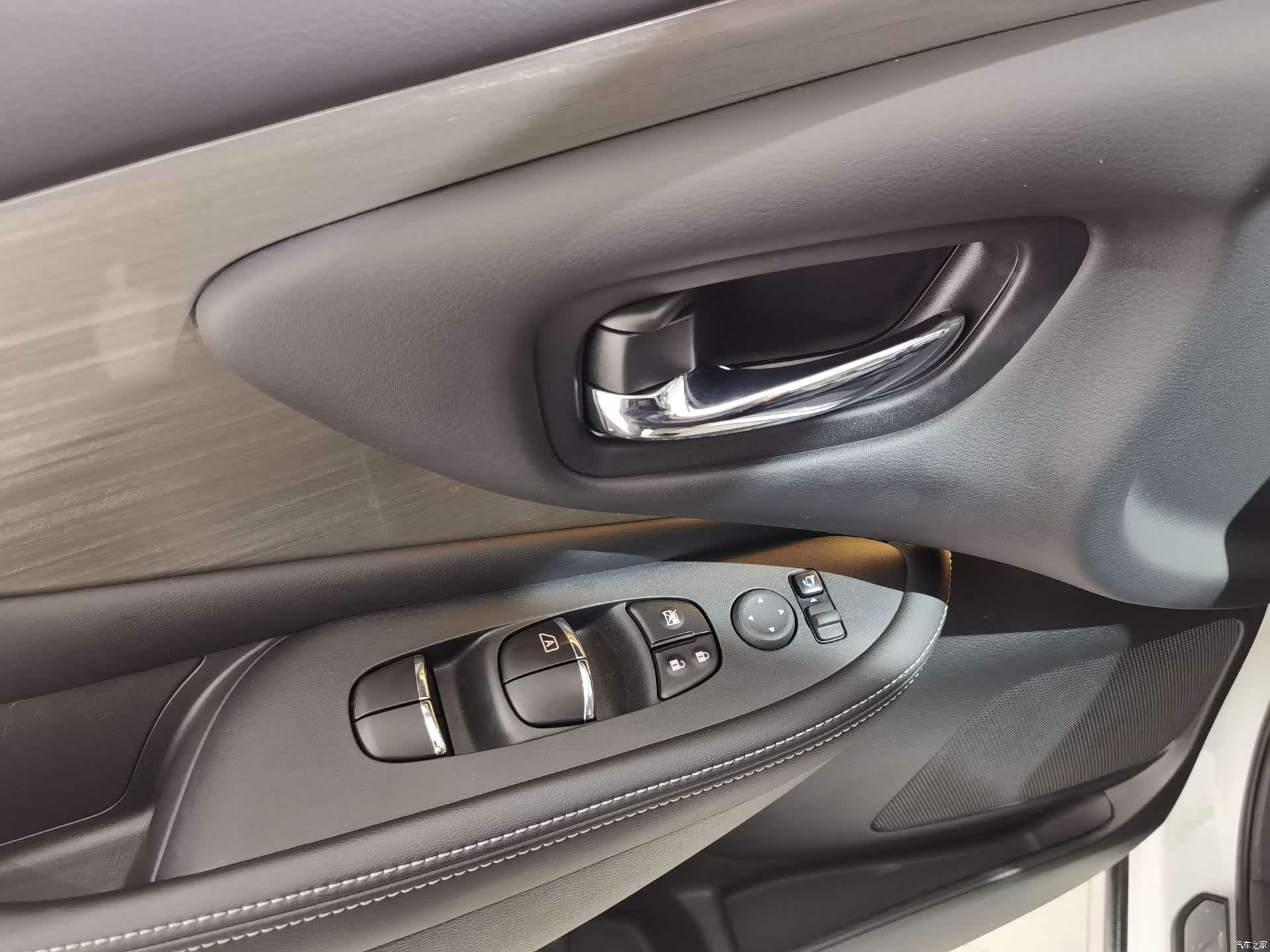 Nissan Murano, 2023 все фото