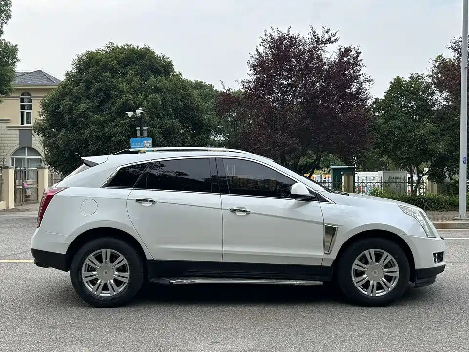 Cadillac SRX