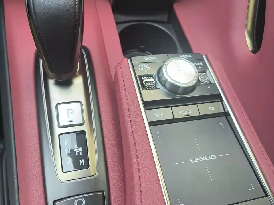 Lexus LC