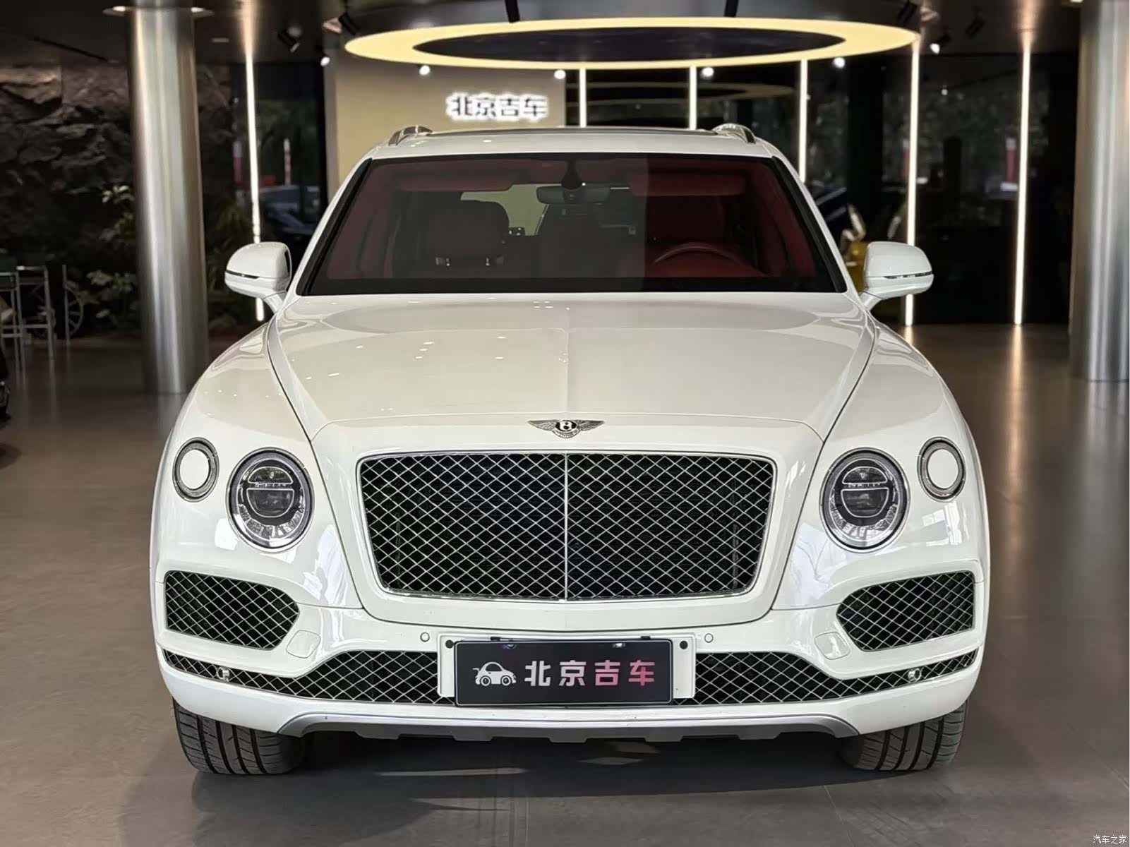 Bentley Bentayga, 2018 2
