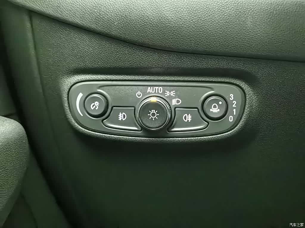 Chevrolet Equinox, 2018 21