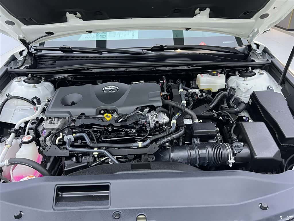 Toyota Camry, 2023 8
