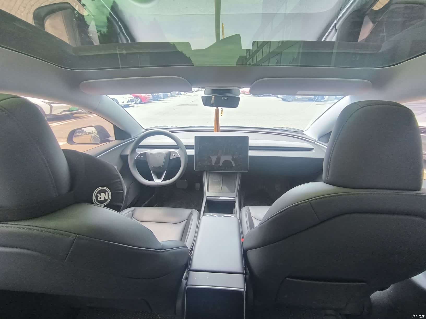 Tesla Model 3, 2024 4