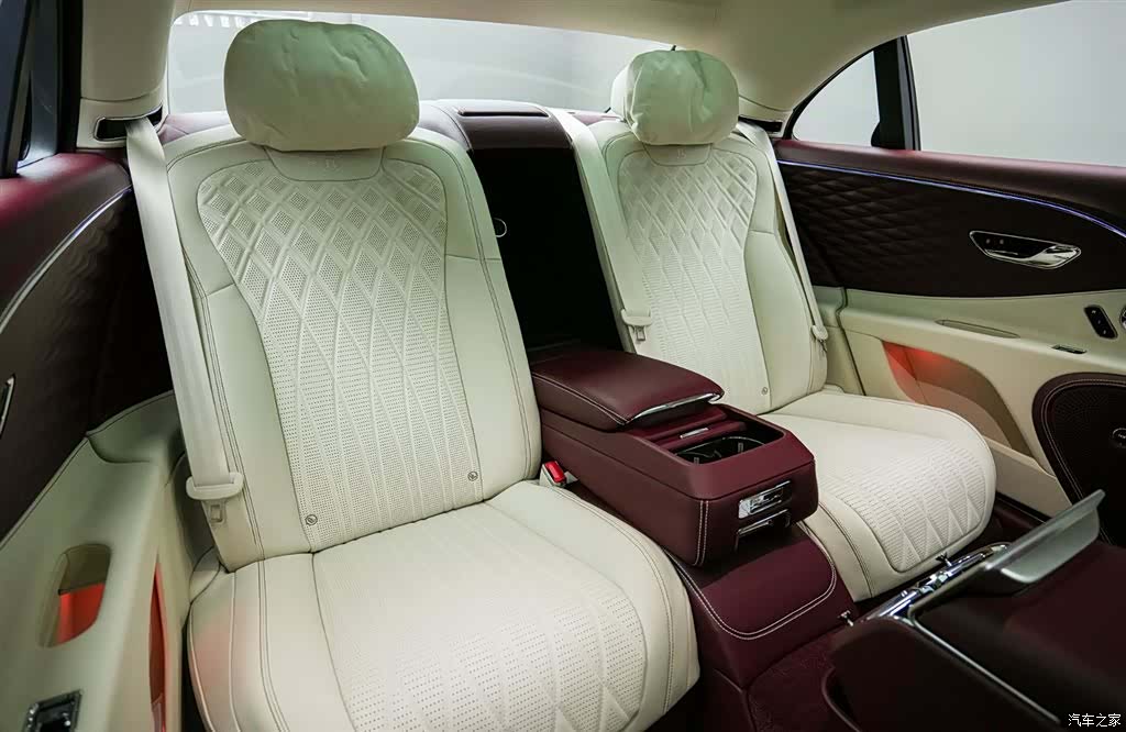 Bentley Flying Spur, 2020 14