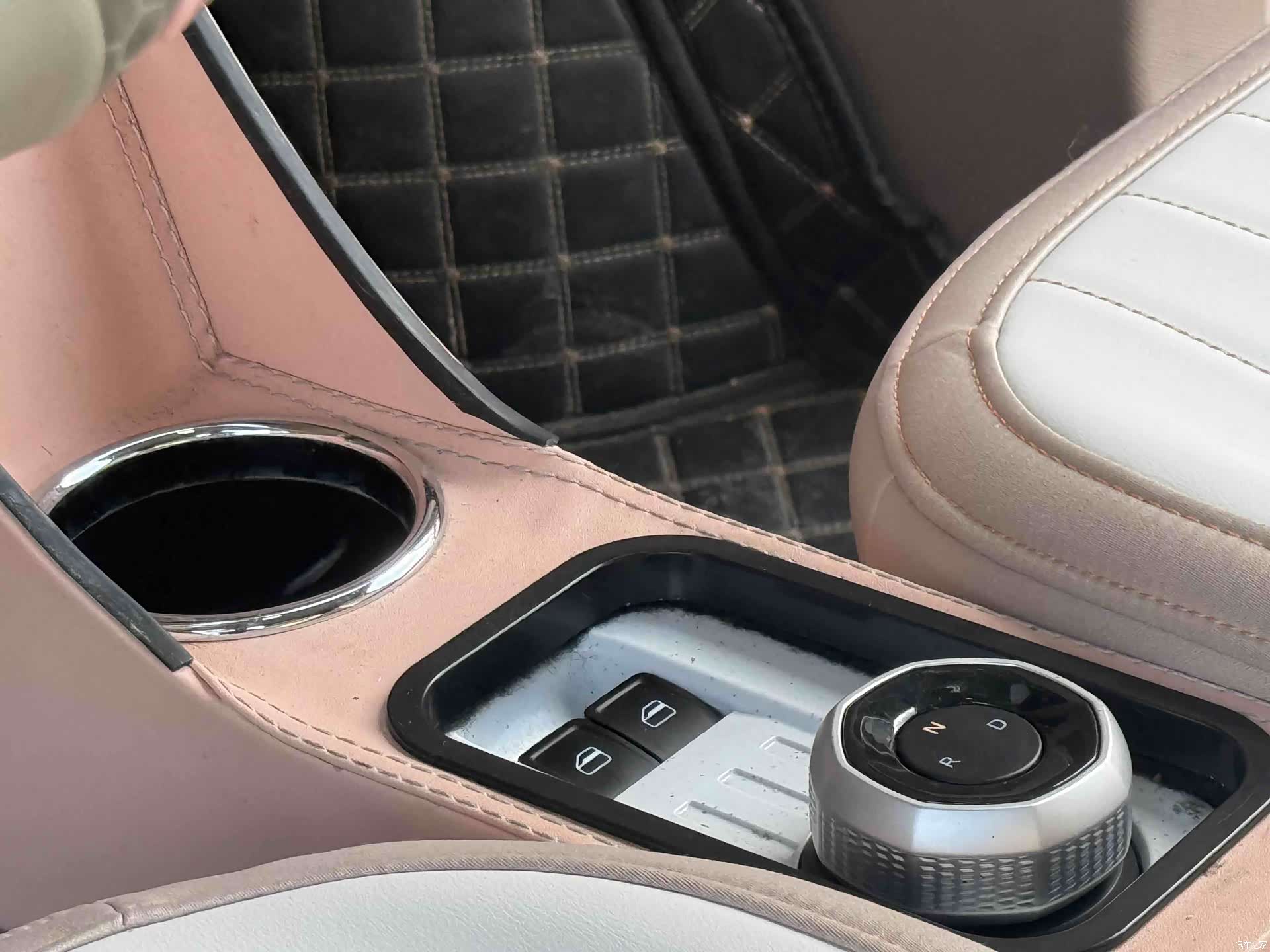 Geely Panda, 2023 9