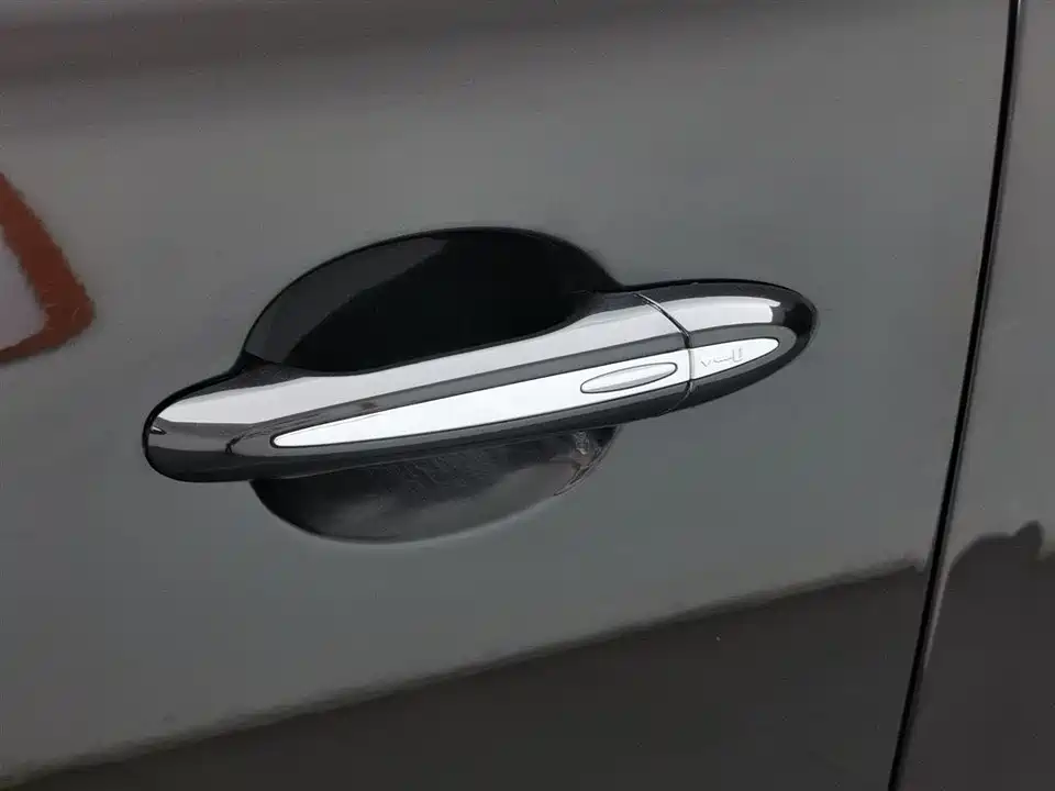 Jaguar XJ Jaguar XJ