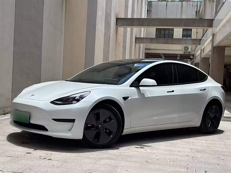 Tesla Model 3 Tesla Model 3