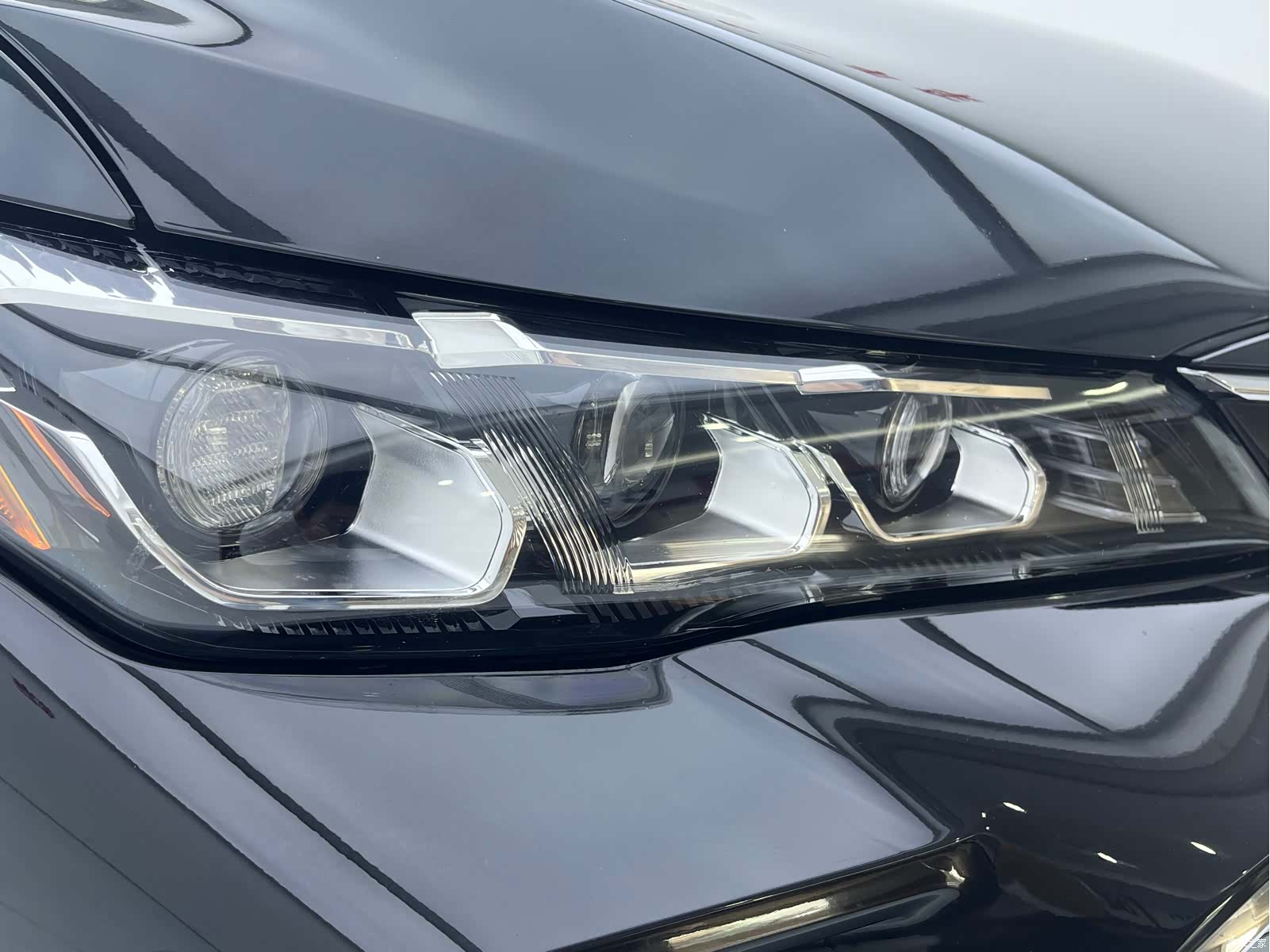 Toyota Avalon, 2022 все фото