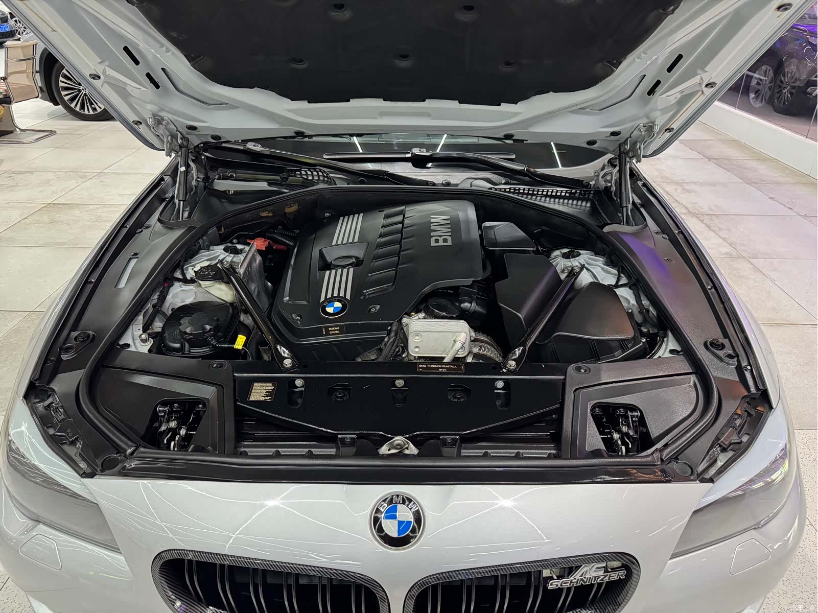 BMW 5 Series, 2011 12