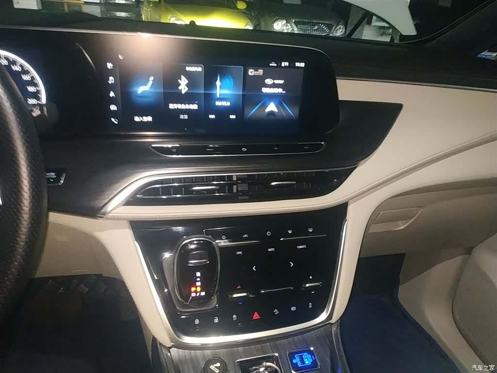 Buick GL8, 2021 13