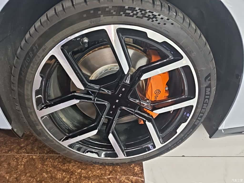 Xpeng P7, 2025 23
