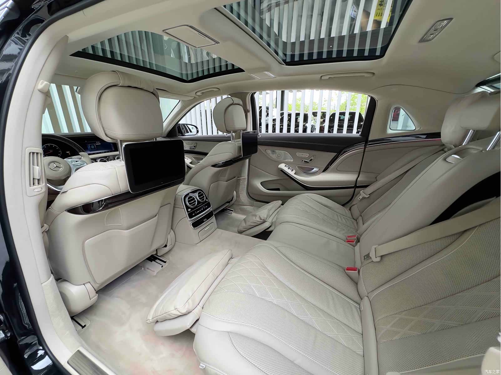 Maybach S-Class, 2018 18