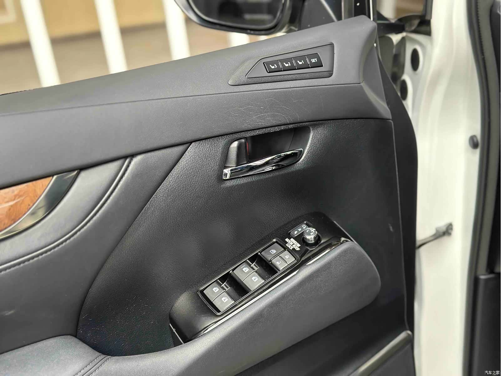 Toyota Alphard, 2020 9