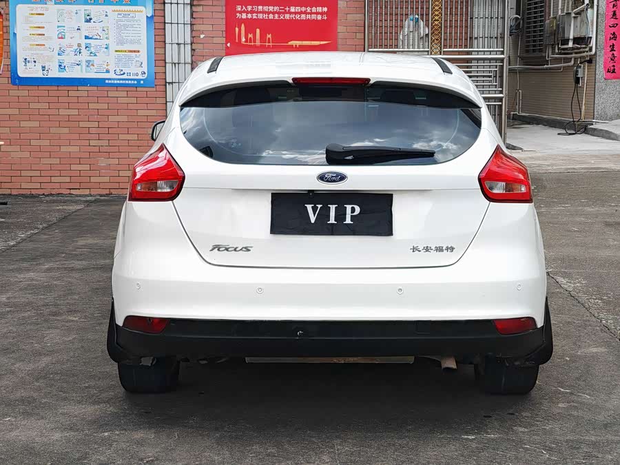 Ford Focus 2016, фото 8