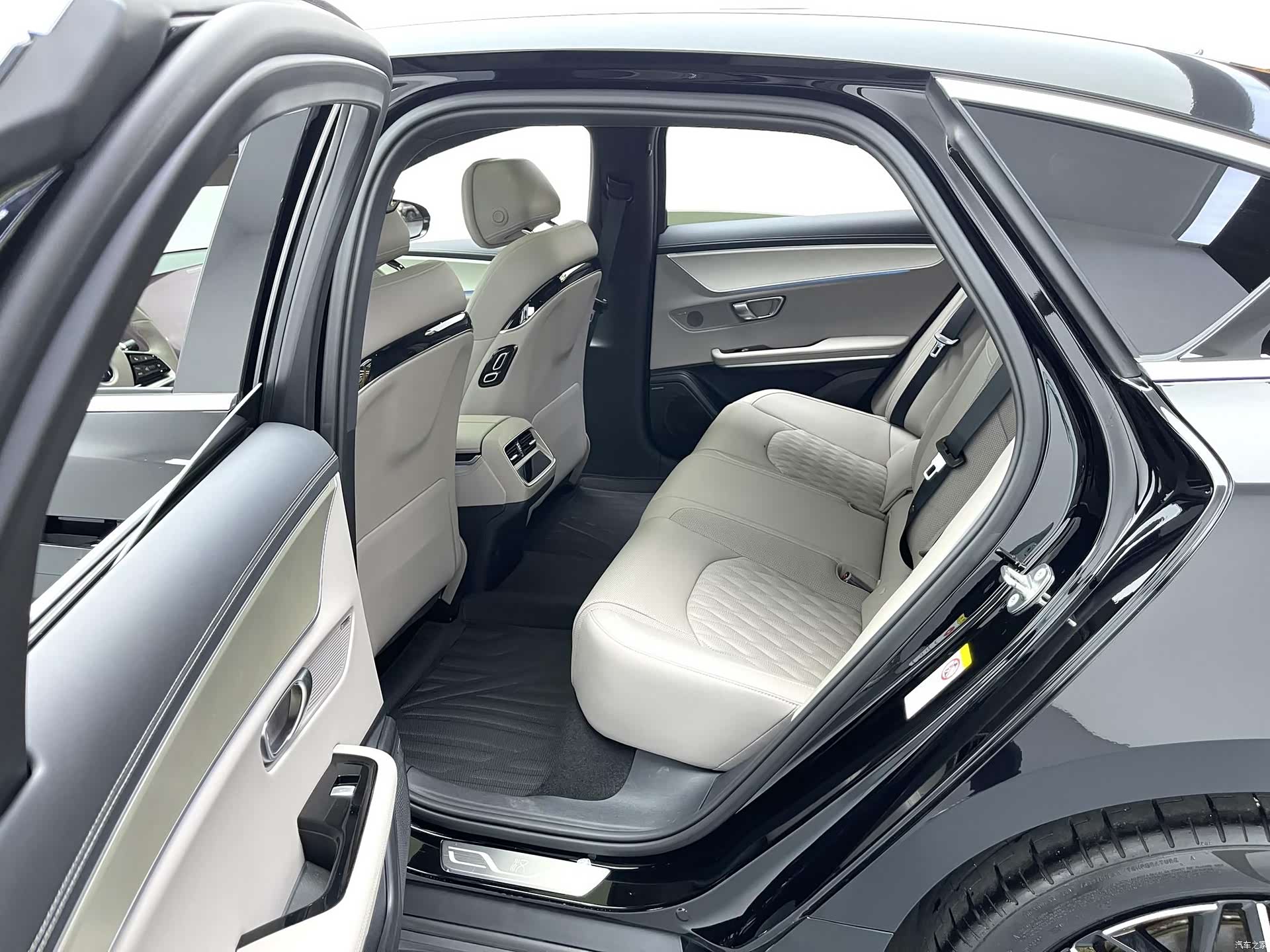 BYD Han, 2025 12