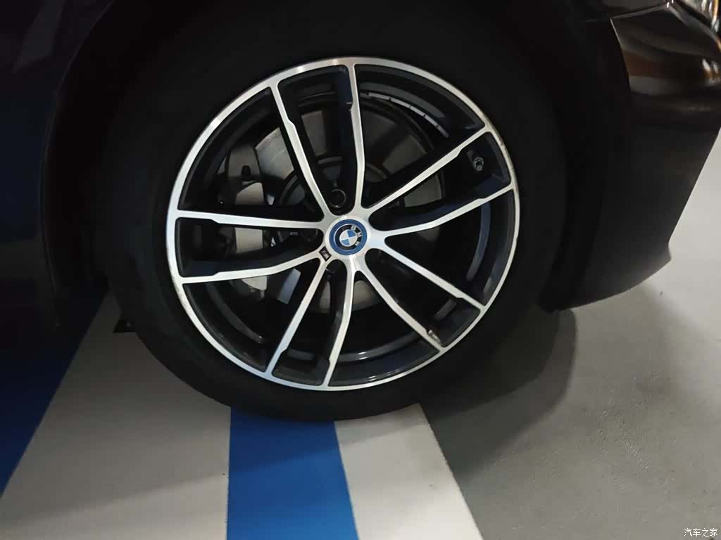BMW 5 Series, 2023 8