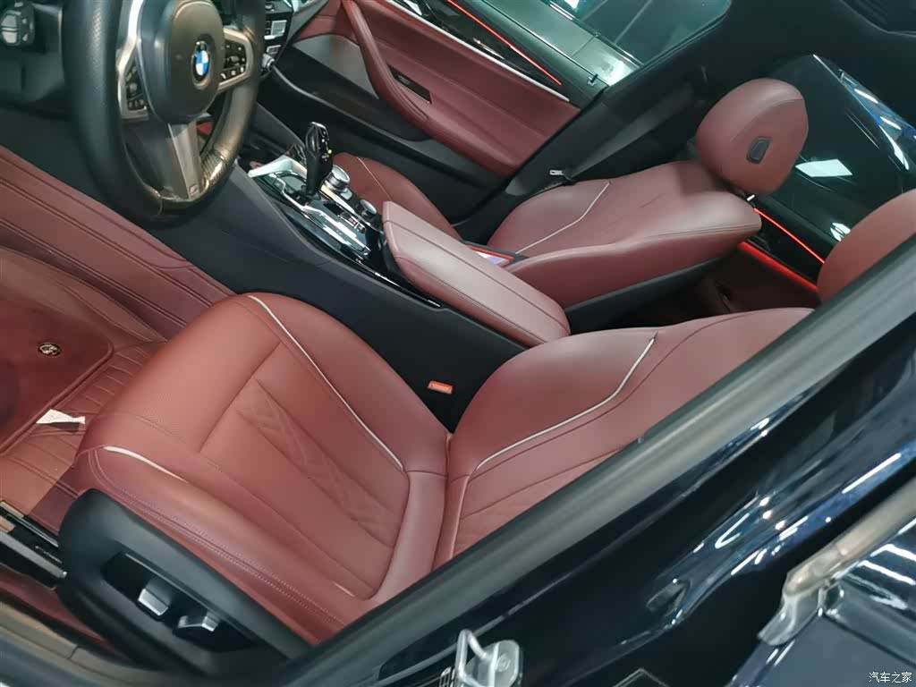BMW 5 Series, 2022 11