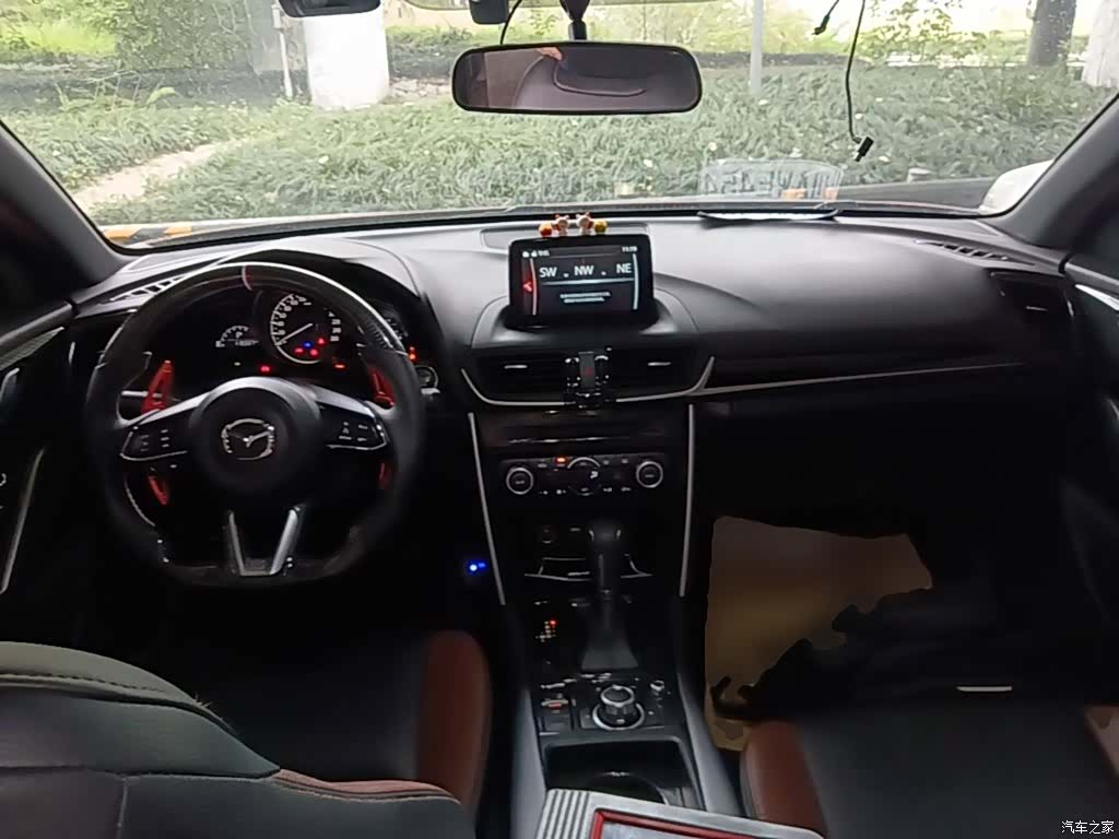 Mazda CX-4, 2019 10