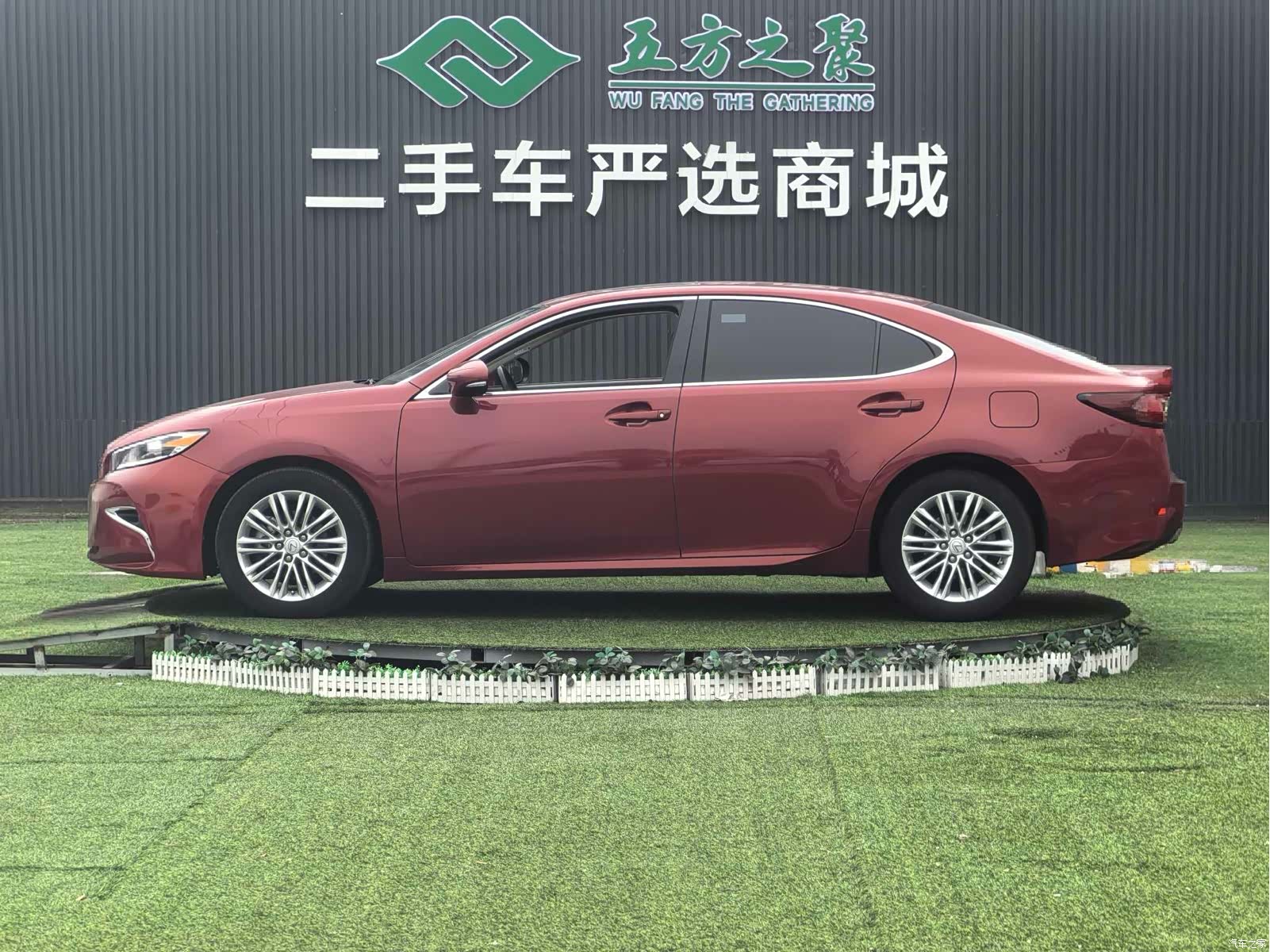 Lexus ES, 2018 22
