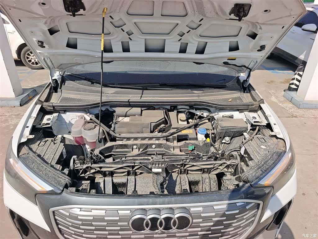 Audi Q4 e-tron, 2024 20