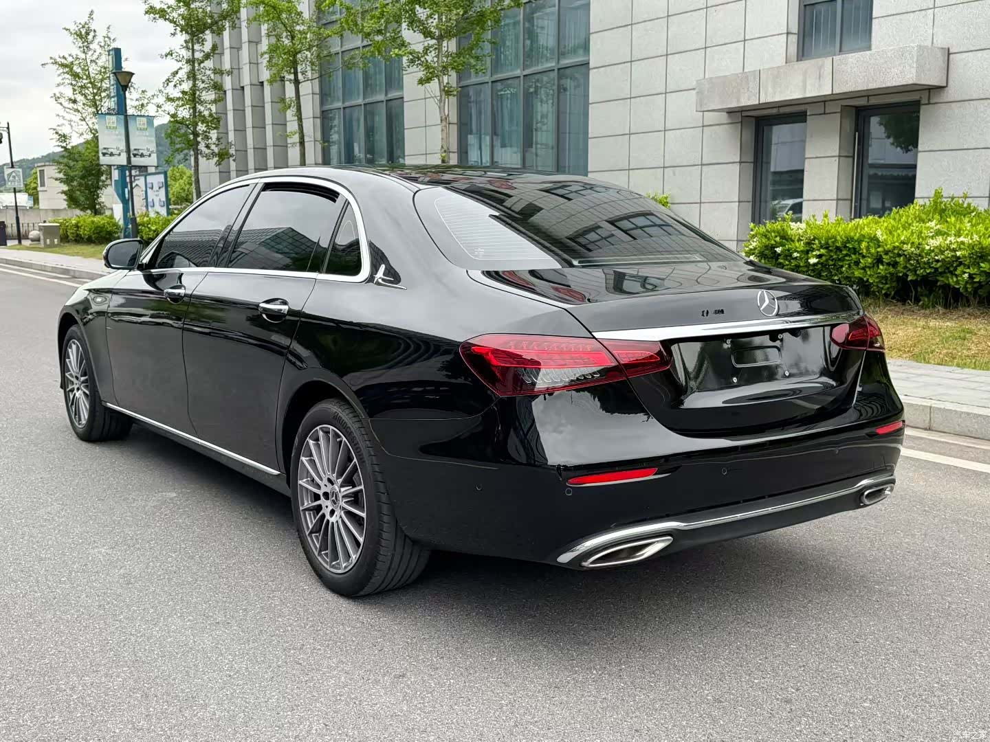 Mercedes-Benz E-Class, 2023 все фото