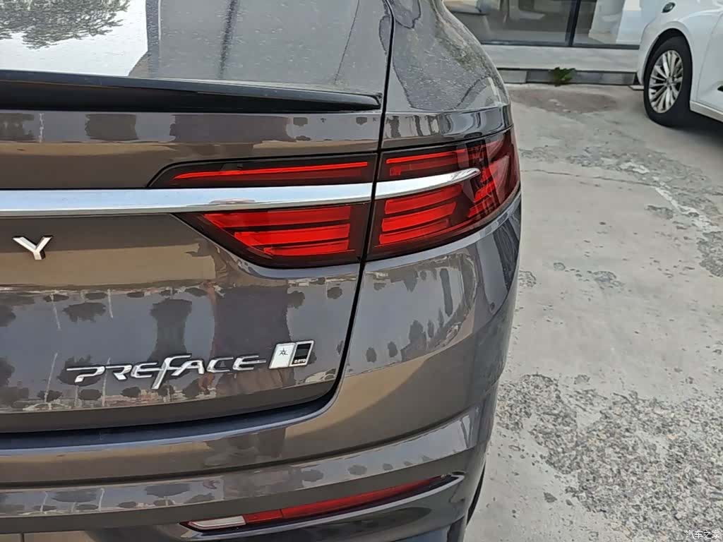 Geely Preface, 2024 8