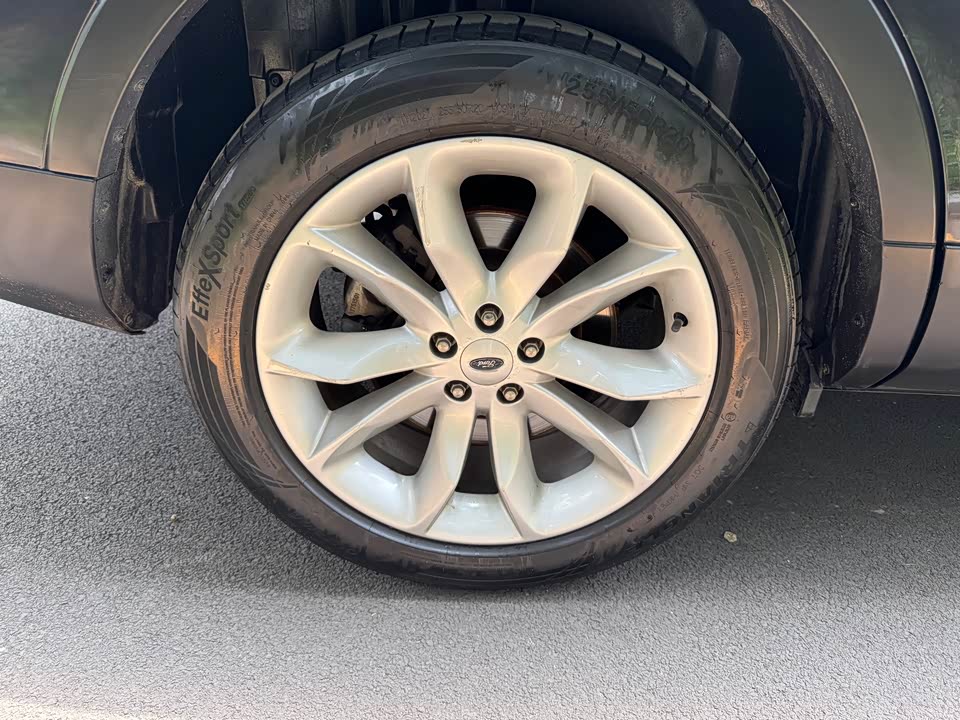 Ford Explorer Ford Explorer