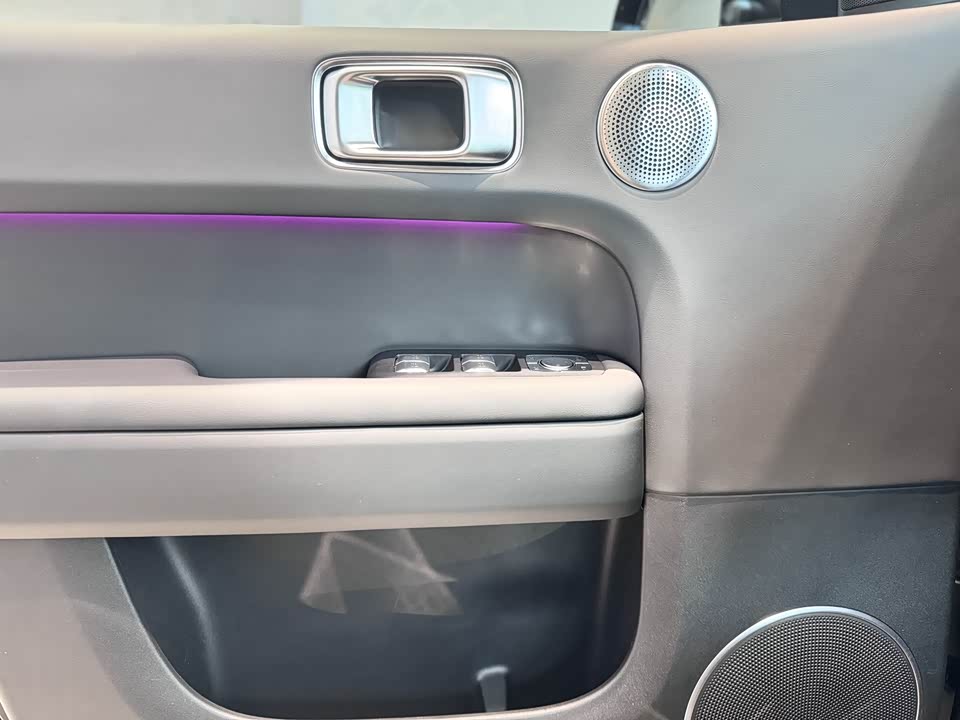 Li Auto Ideal L6