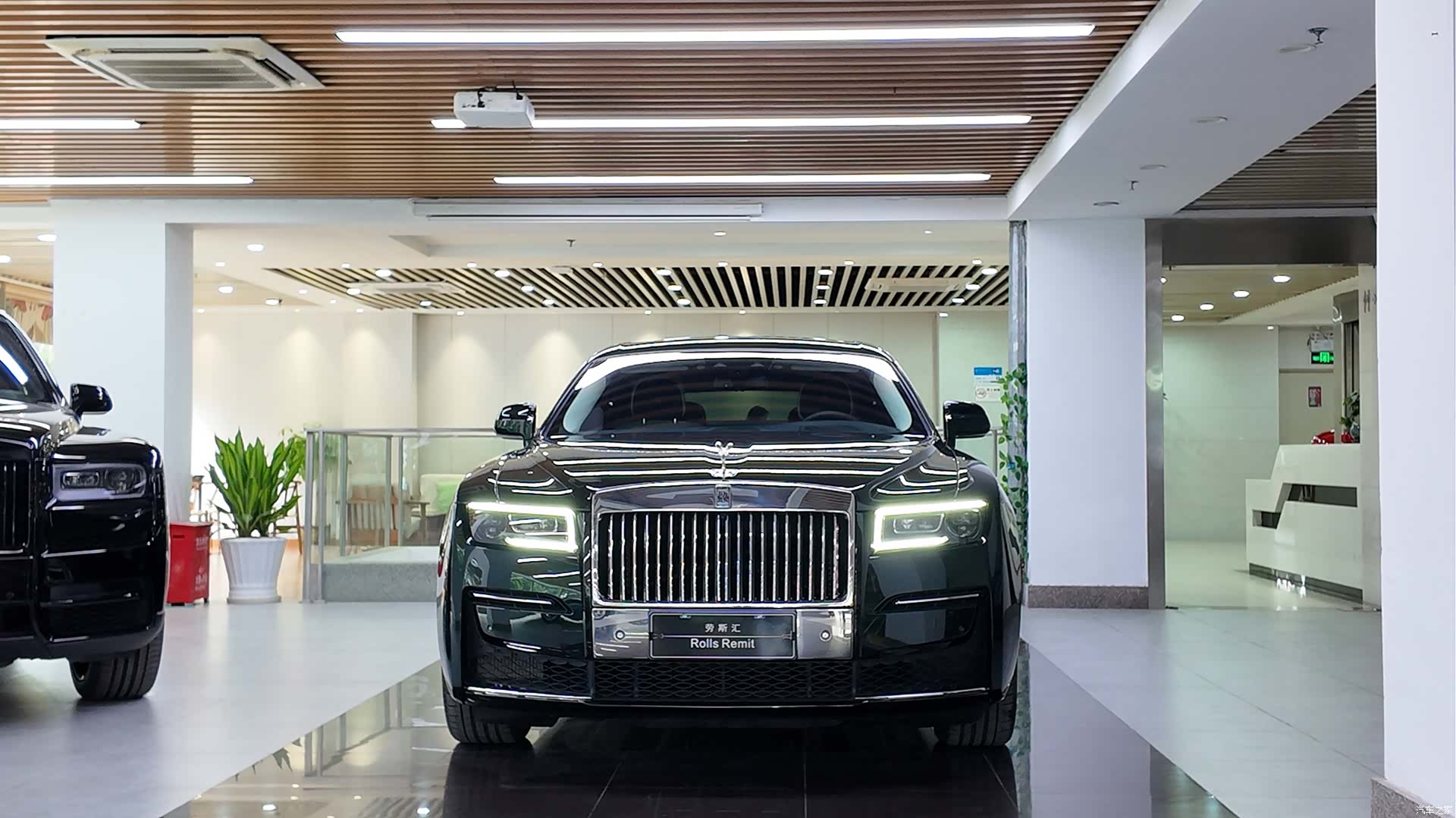 Rolls-Royce Ghost, 2021 2