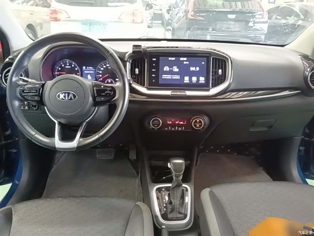 Kia KX1, 2019 10