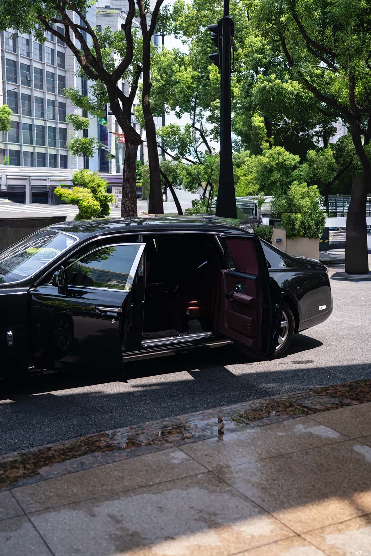 Rolls-Royce Phantom, 2020 8
