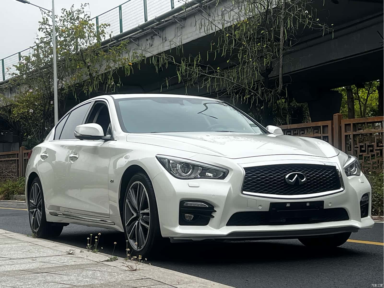 Infiniti Q50L, 2017 4