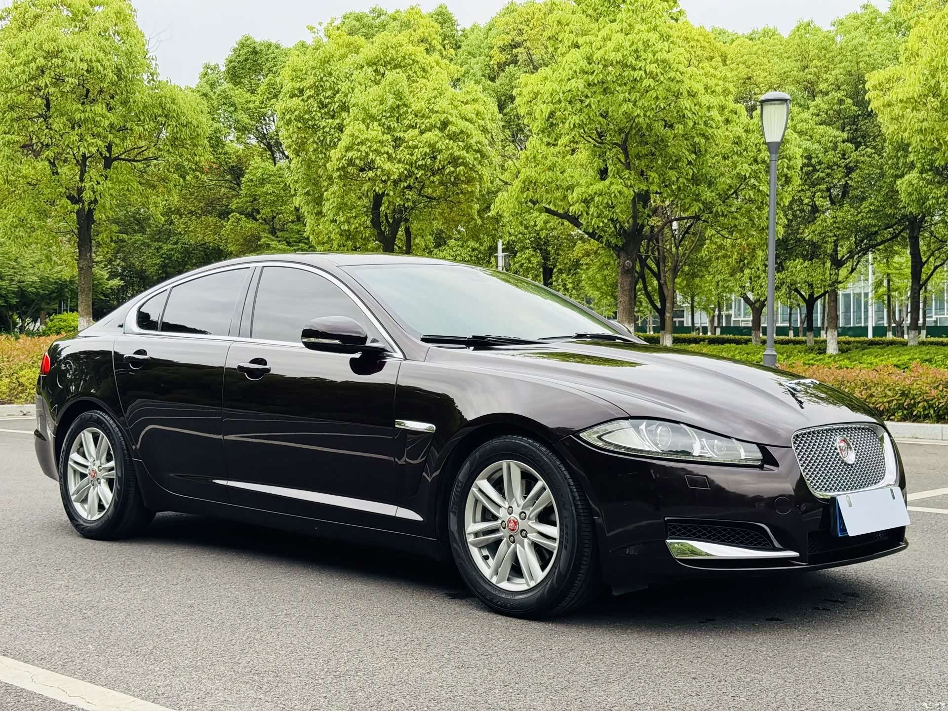 Jaguar XF, 2013 3