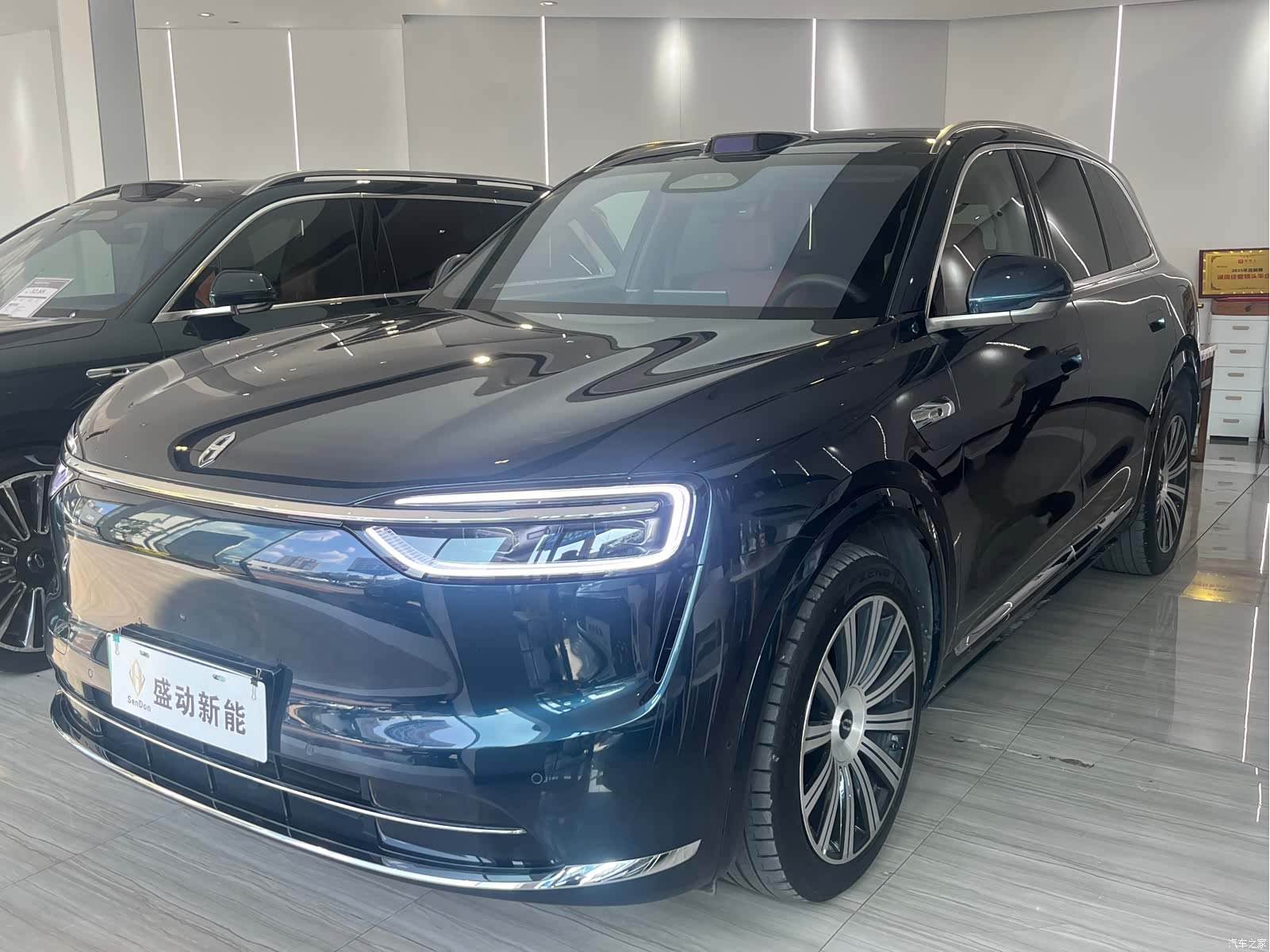 AITO M7, 2025 1