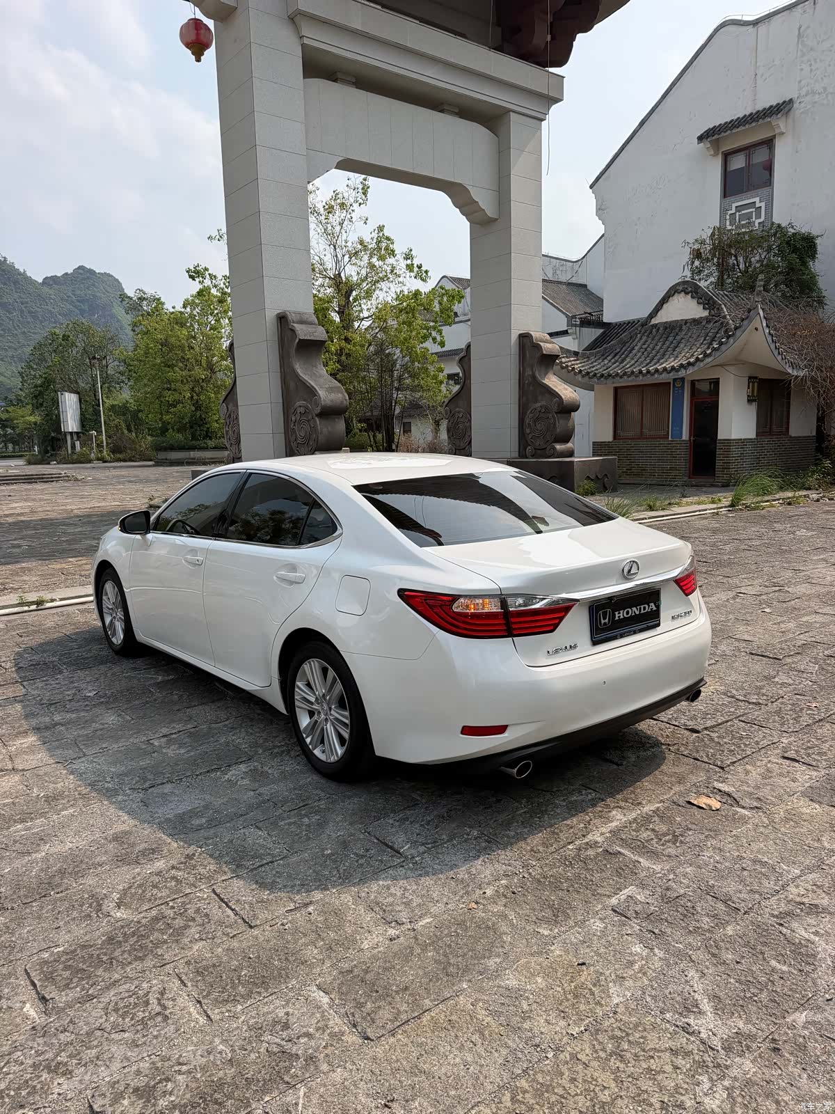 Lexus ES, 2014 все фото