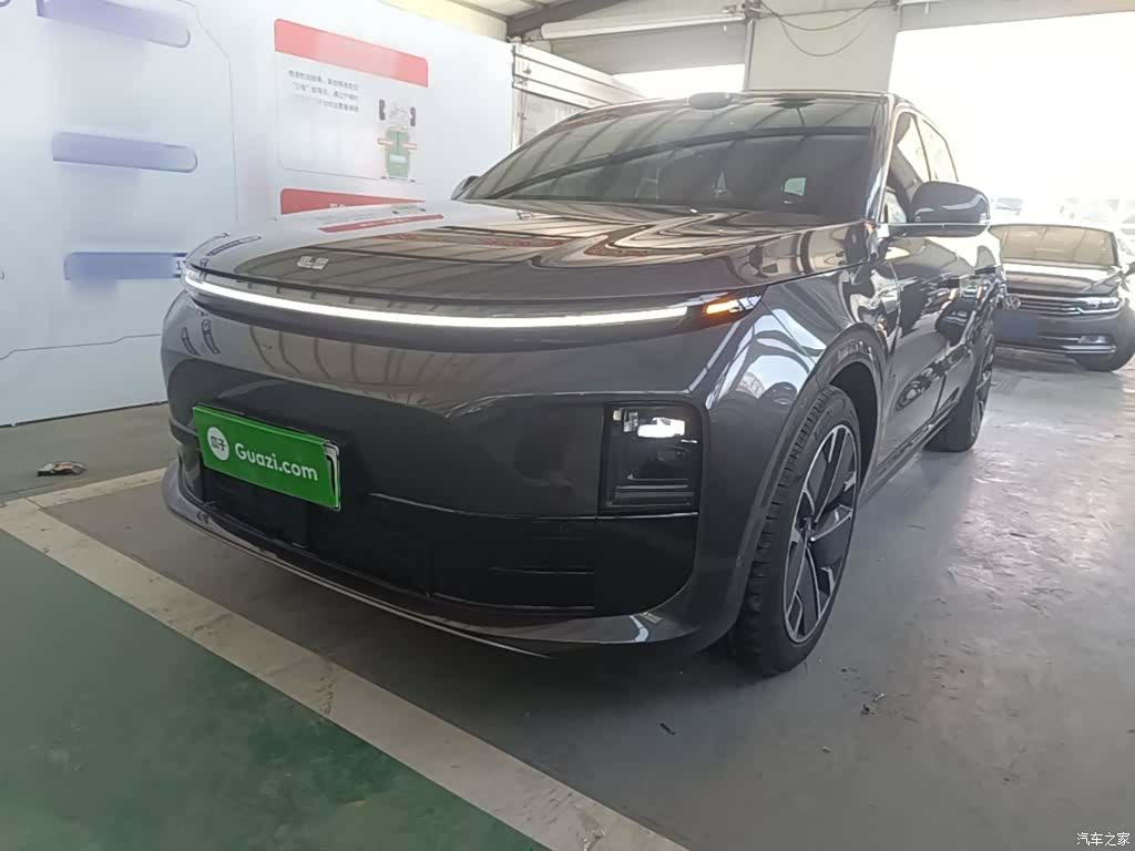 Li Auto L6, 2025 1