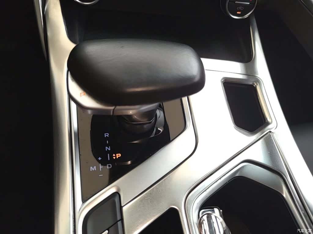 Geely Xingyue, 2020 14