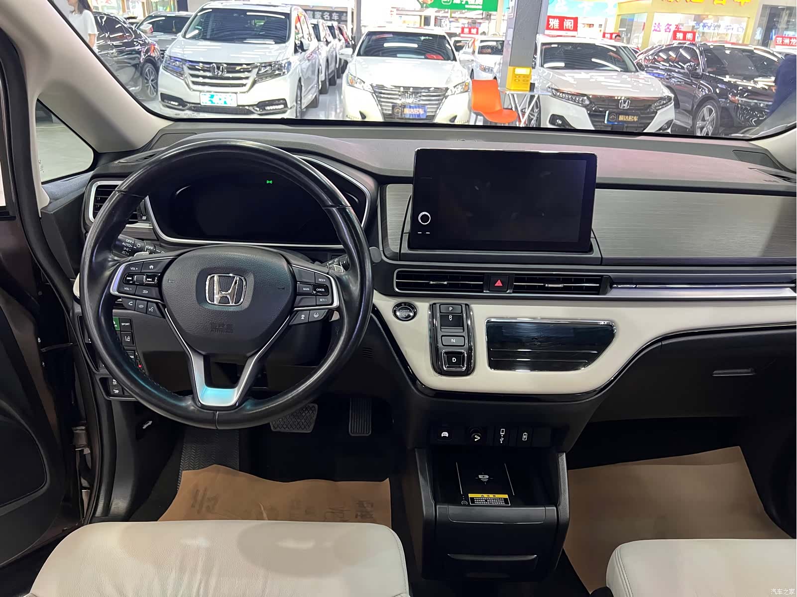 Honda Elysion, 2022 10