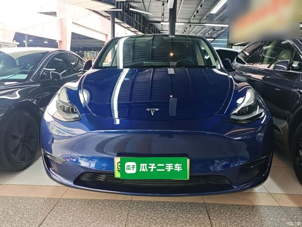 Tesla Model Y, 2021 3