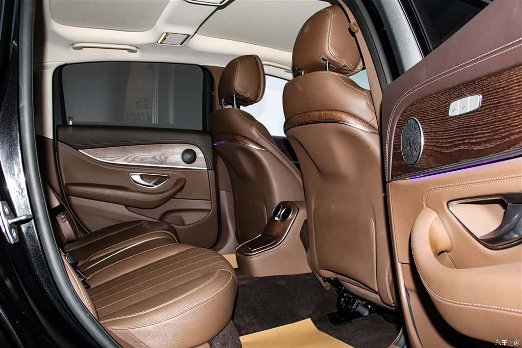 Mercedes-Benz E-Class, 2023 24