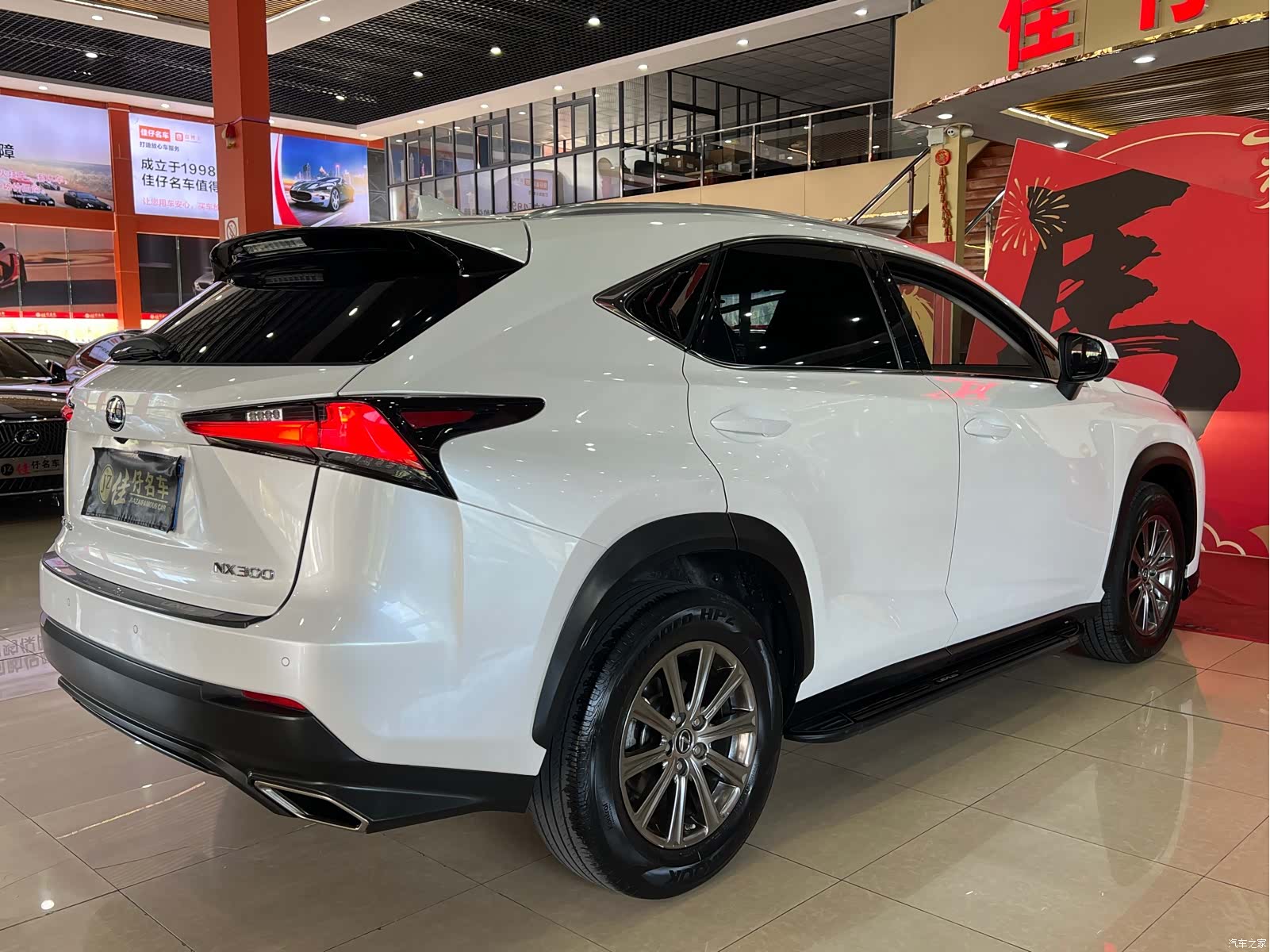 Lexus NX, 2019 все фото