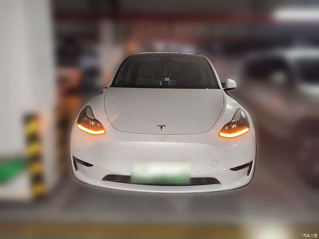 Tesla Model Y, 2021 24