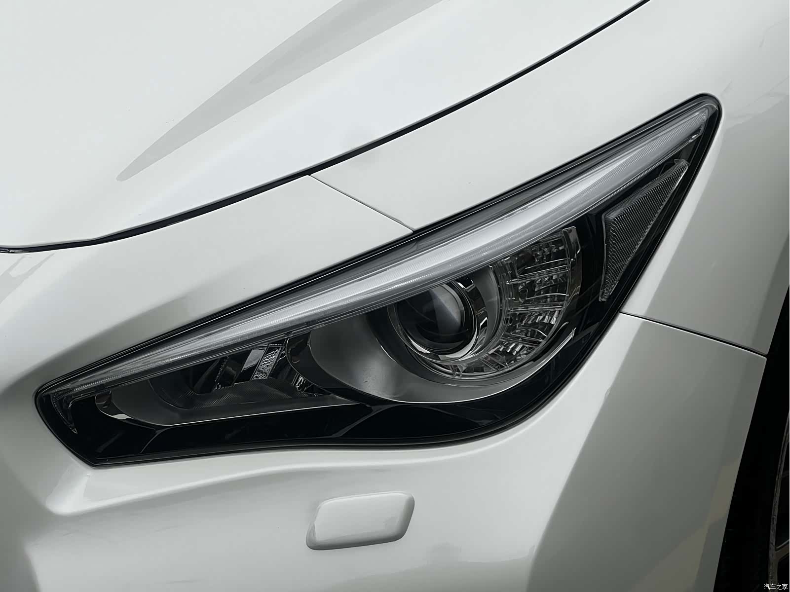 Infiniti Q50L, 2017 10
