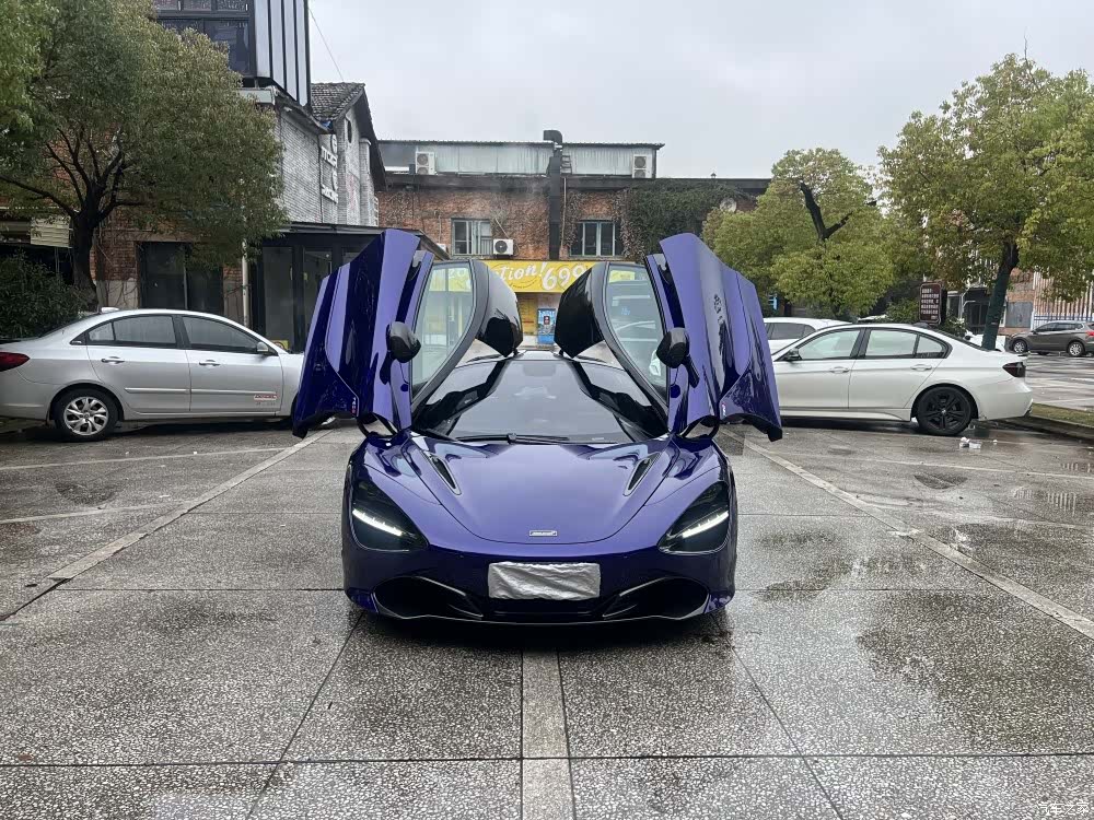 McLaren 720S, 2019 10