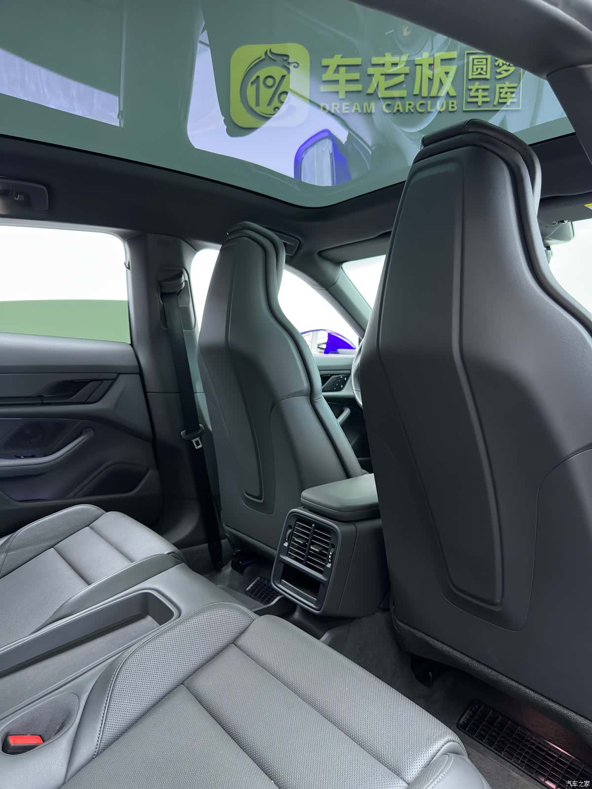 Porsche Taycan, 2023 27