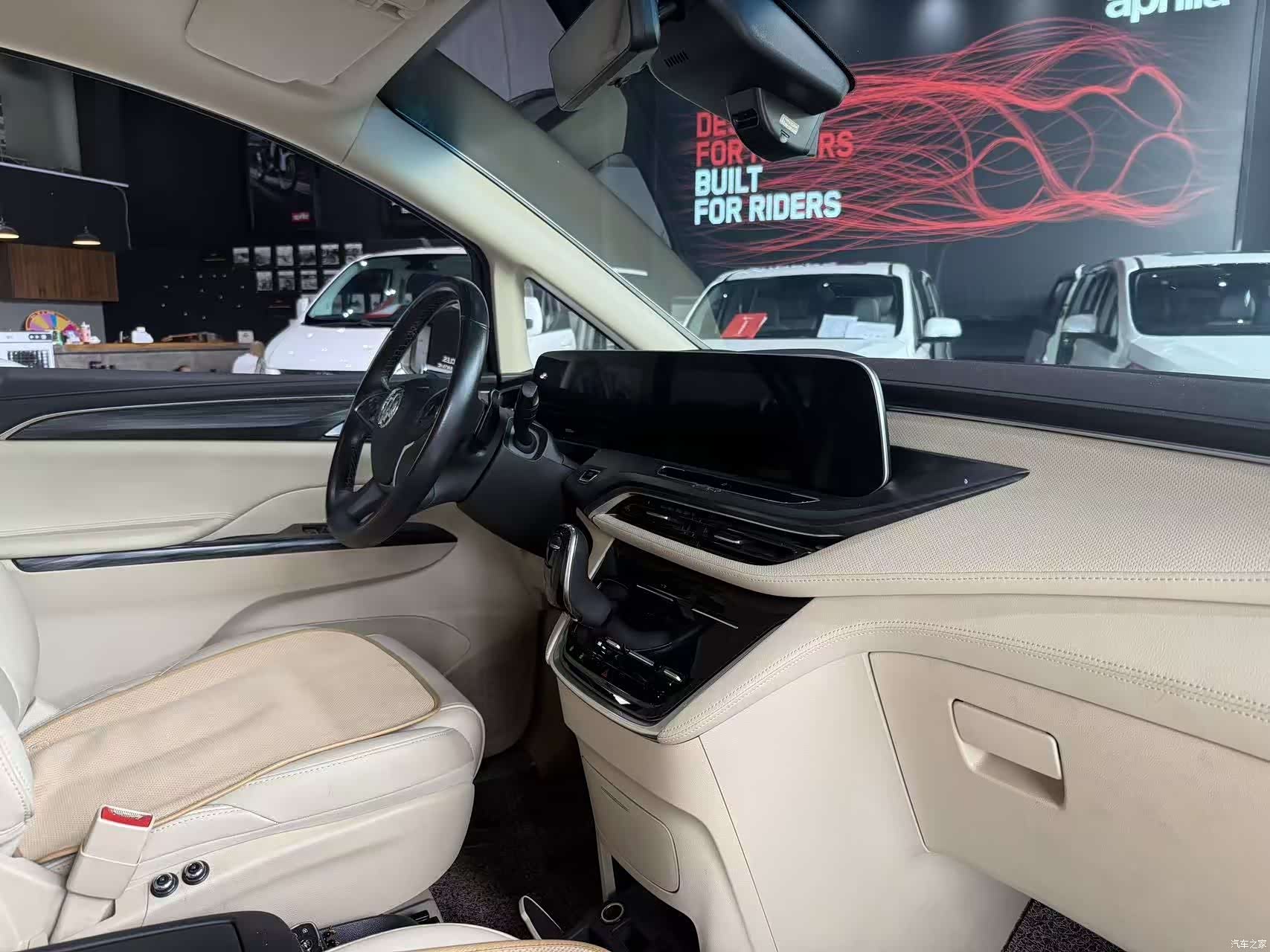 Buick GL8, 2022 все фото
