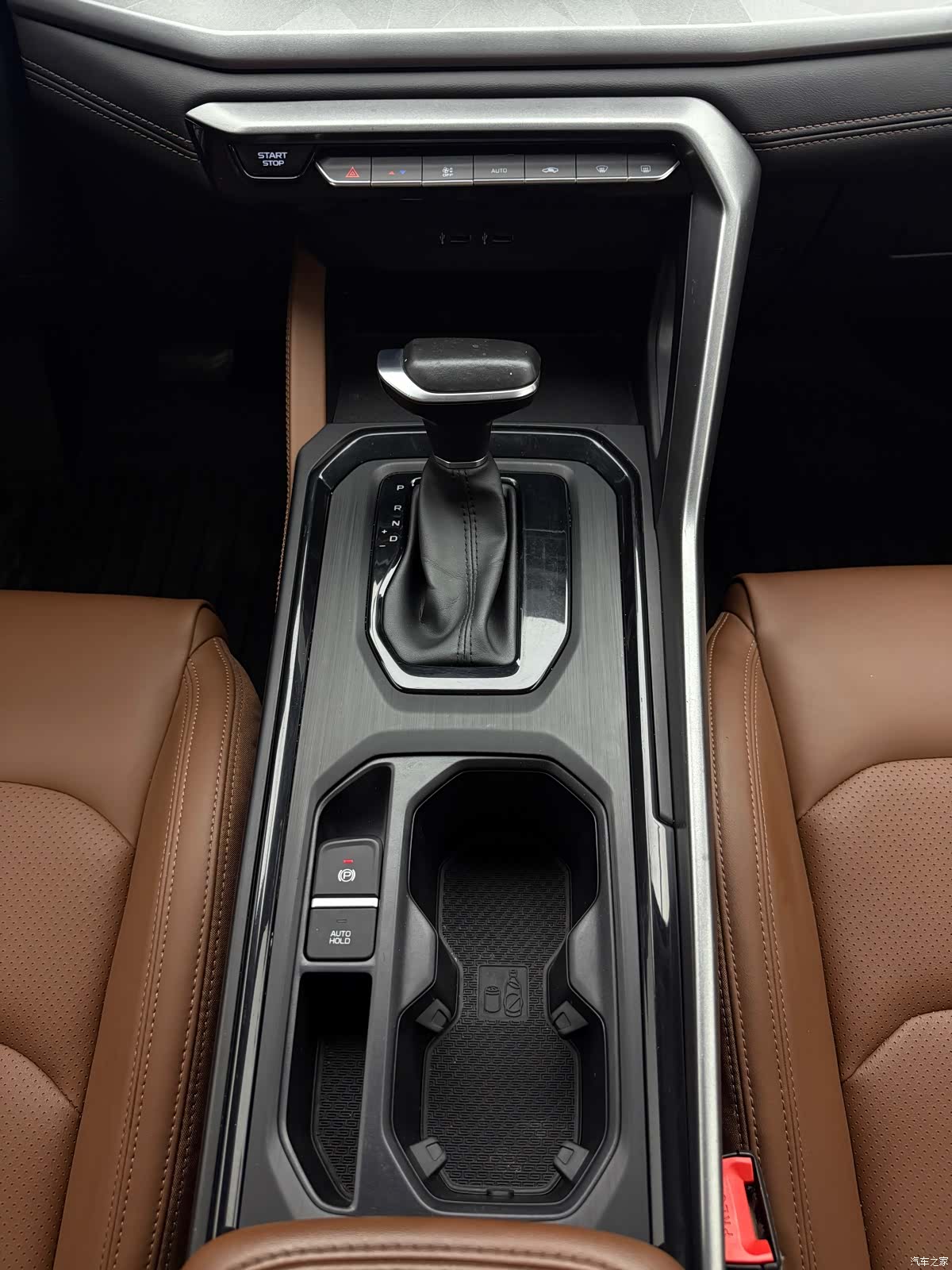 Geely X6, 2023 12